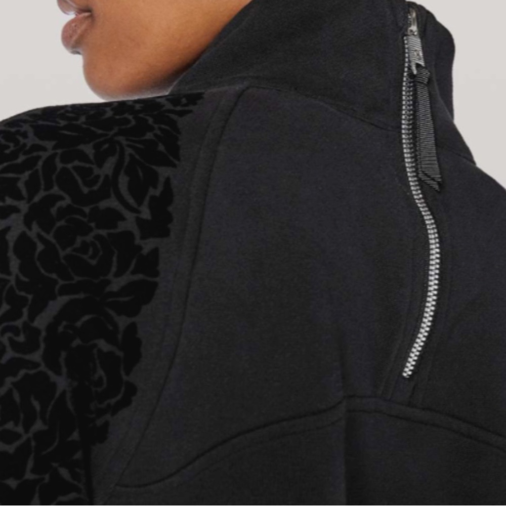 Lululemon Floral Flock pullover in Velvet Black size 8 - Picture 3 of 7